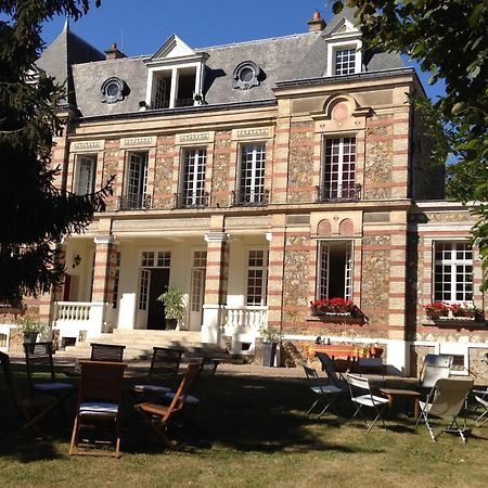 Appartement De 100M2 Dans Un Parc A 20 Mn Du Centre De Paris Garches Buitenkant foto