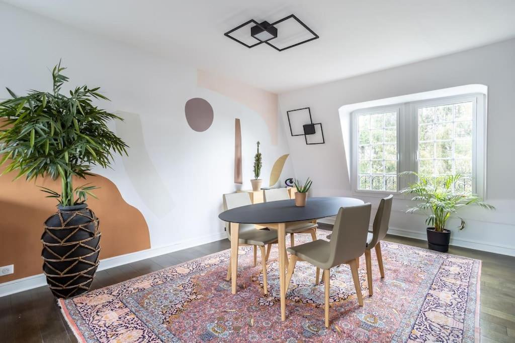 Appartement De 100M2 Dans Un Parc A 20 Mn Du Centre De Paris Garches Buitenkant foto